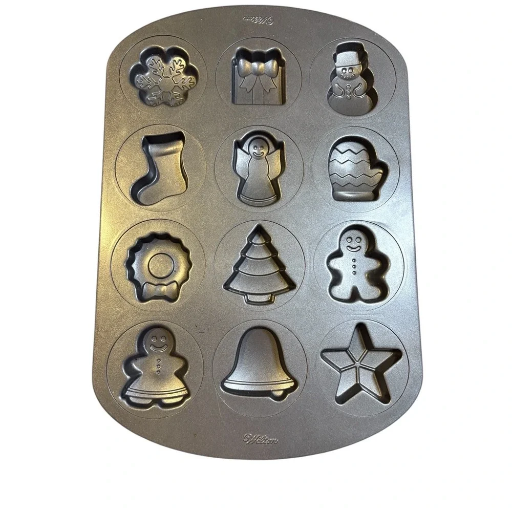 Wilton‎ Holiday Shapes Muffin Pan 12 Cavity Christmas Grey Non-Stick Baking Mold